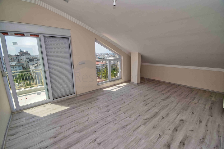 Квартиры планировки 2+1 и 6+1 в центре города Анталия 