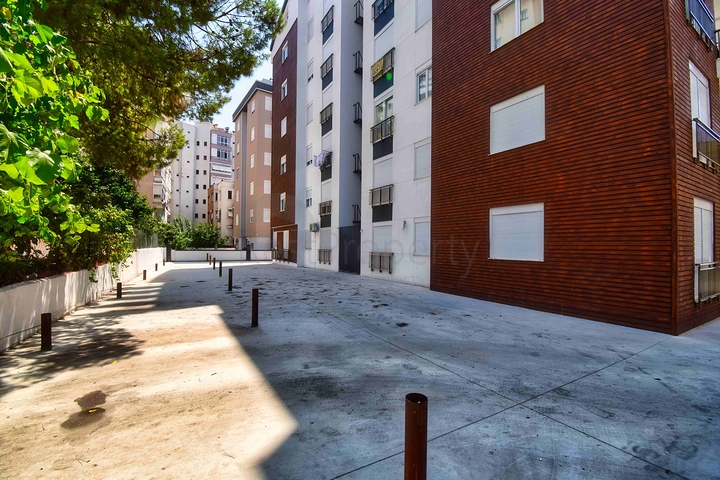 Квартиры планировки 2+1 и 6+1 в центре города Анталия 