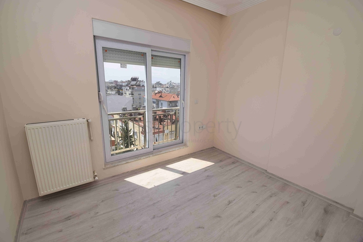 Квартиры планировки 2+1 и 6+1 в центре города Анталия 