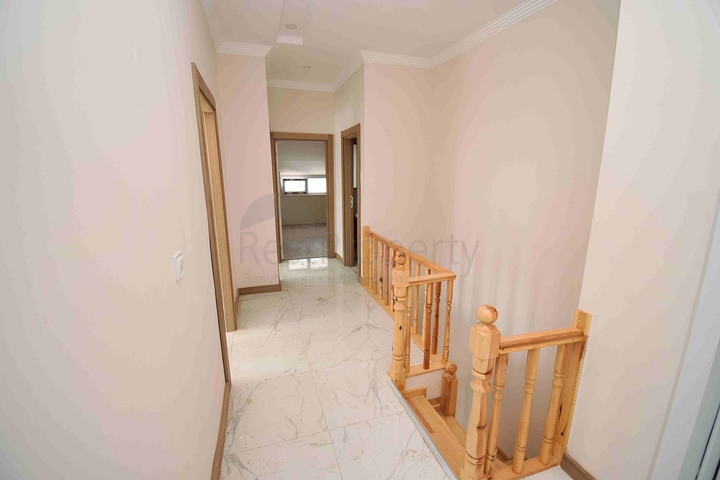 Квартиры планировки 2+1 и 6+1 в центре города Анталия 