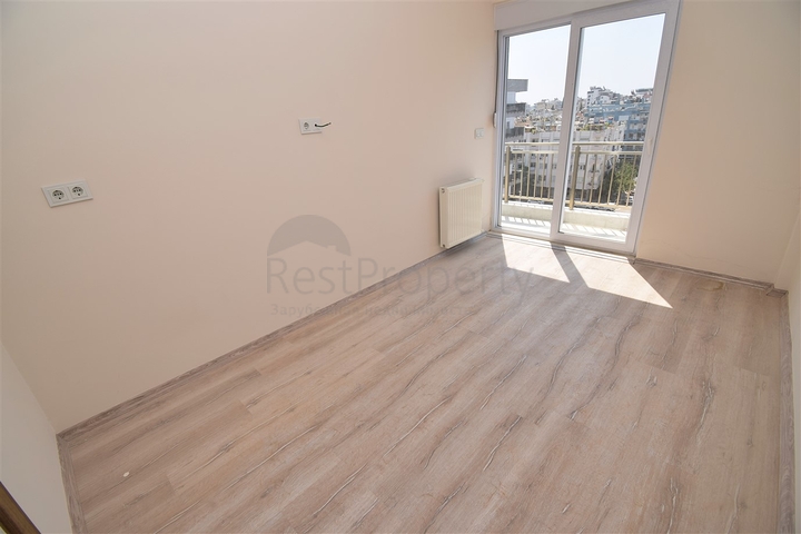 Квартира планировки 6+1 дуплекс в центре города Анталия 