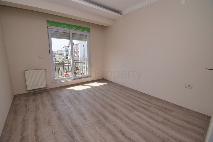 Квартира планировки 6+1 дуплекс в центре города Анталия 