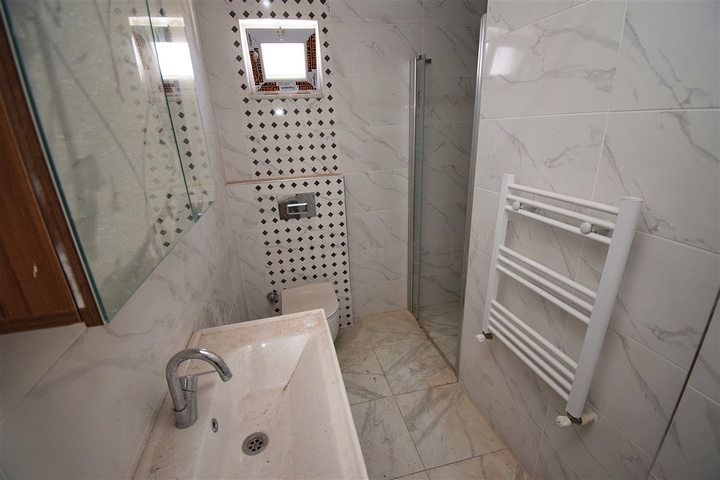 Квартира планировки 6+1 дуплекс в центре города Анталия 