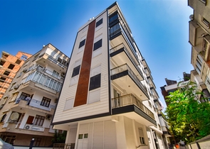 Квартира планировки 6+1 дуплекс в центре города Анталия 