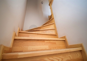 Квартира планировки 6+1 дуплекс в центре города Анталия 