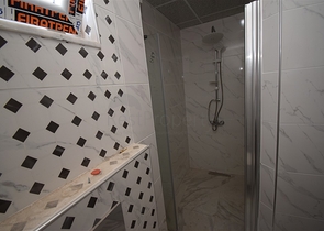 Квартира планировки 6+1 дуплекс в центре города Анталия 