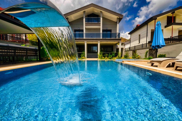 Просторная вилла планировки 4+1 в районе Кемер - Анталия 