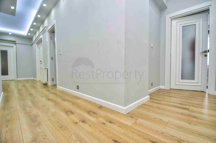 Просторная квартира планировки 4+1 в микрорайоне Унджалы - Анталия 