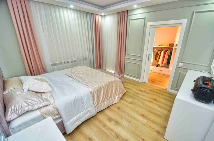 Просторная квартира планировки 4+1 в микрорайоне Унджалы - Анталия 