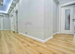 Просторная квартира планировки 4+1 в микрорайоне Унджалы - Анталия 