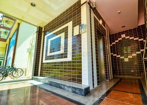 Просторная квартира планировки 4+1 в микрорайоне Унджалы - Анталия 