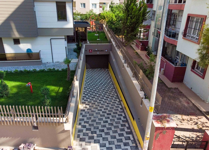 Квартира планировки 2+1 в центре города Анталия 