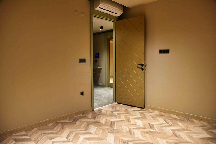 Квартира планировки 2+1 в центре города Анталия 