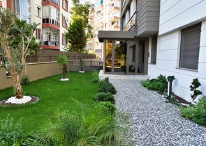 Квартира планировки 2+1 в центре города Анталия 