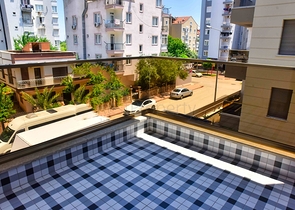 Квартира планировки 2+1 в центре города Анталия 