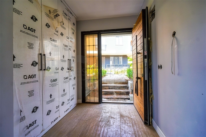 Вилла планировки 4+1 в районе Лара - Анталия 