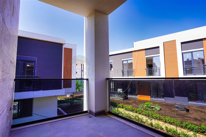 Вилла планировки 4+1 в районе Лара - Анталия 