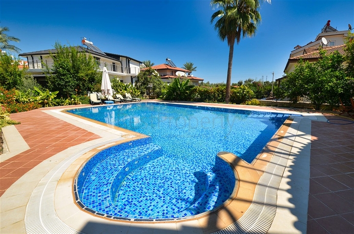 Виллы планировки 5+1 в живописном районе Кемера