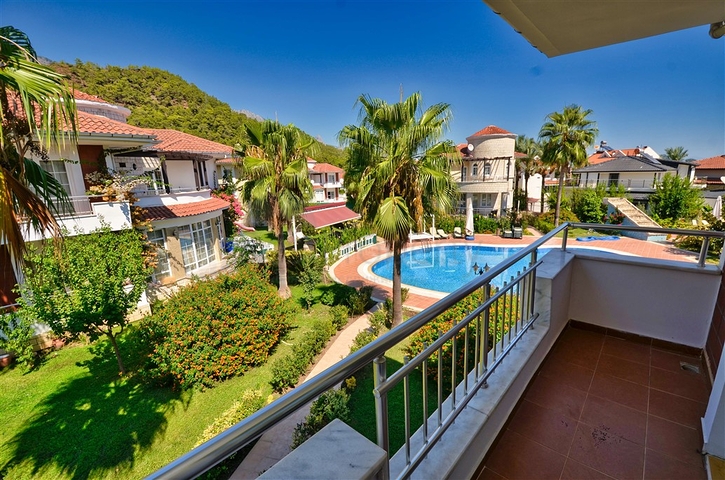 Виллы планировки 5+1 в живописном районе Кемера