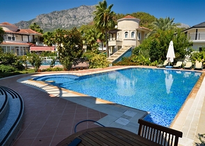 Виллы планировки 5+1 в живописном районе Кемера