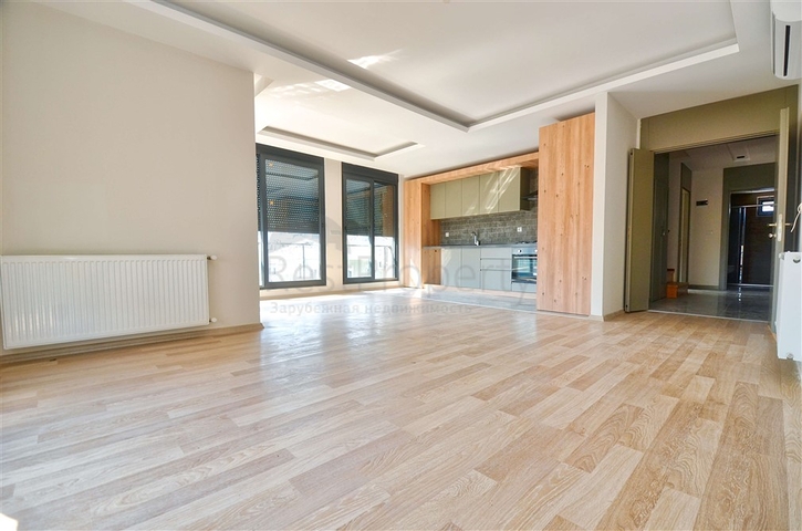 Квартира планировки 5+1 дуплекс в центре города Анталия 