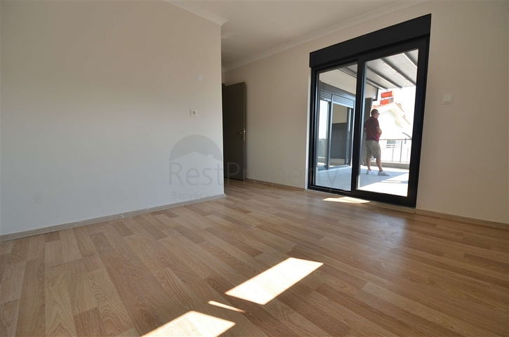 Квартира планировки 5+1 дуплекс в центре города Анталия 