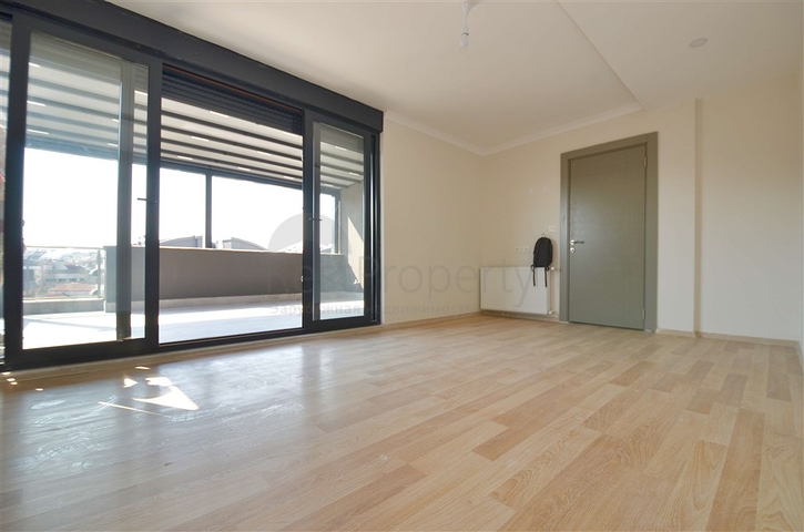 Квартира планировки 5+1 дуплекс в центре города Анталия 