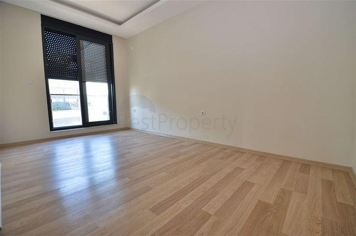 Квартира планировки 5+1 дуплекс в центре города Анталия 