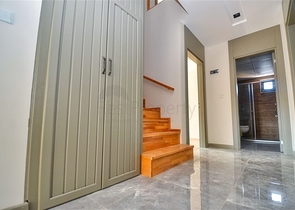 Квартира планировки 5+1 дуплекс в центре города Анталия 