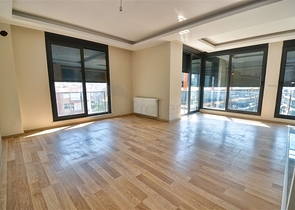 Квартира планировки 5+1 дуплекс в центре города Анталия 