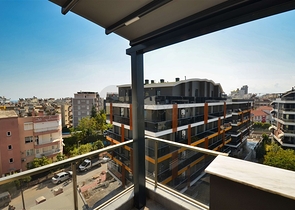 Квартира планировки 5+1 дуплекс в центре города Анталия 