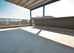 Квартира планировки 5+1 дуплекс в центре города Анталия 