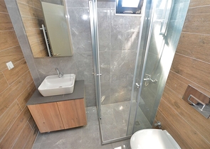 Квартира планировки 5+1 дуплекс в центре города Анталия 