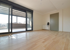 Квартира планировки 5+1 дуплекс в центре города Анталия 