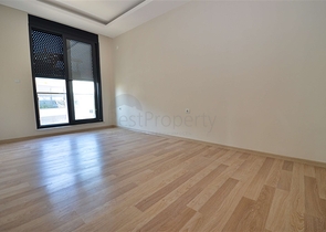 Квартира планировки 5+1 дуплекс в центре города Анталия 