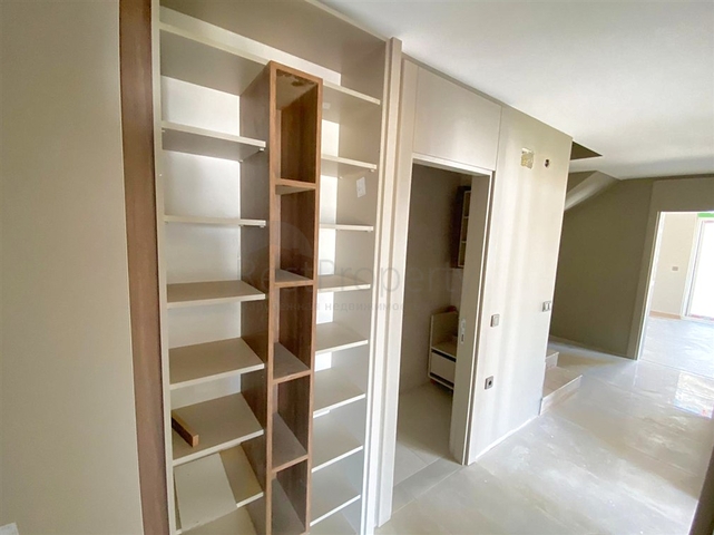 Квартиры планировки 2+1 и 4+1 дуплекс в районе Кепез - Анталия 