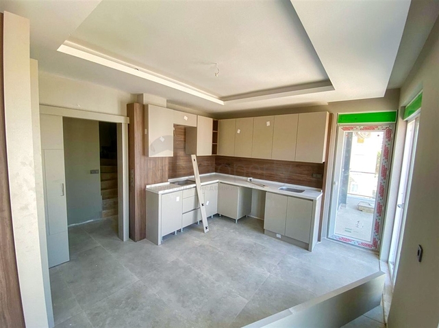 Квартиры планировки 2+1 и 4+1 дуплекс в районе Кепез - Анталия 