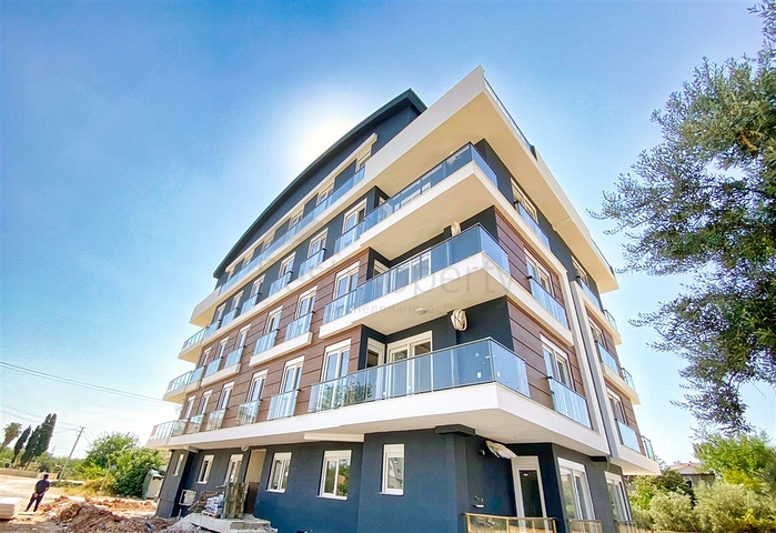 Квартиры планировки 2+1 и 4+1 дуплекс в районе Кепез - Анталия 