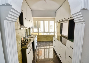 Квартира планировки 3+1 в центре города Анталия 