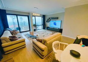 Квартира планировки 3+1 в центре города Анталия 