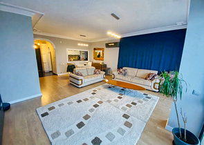 Квартира планировки 3+1 в центре города Анталия 