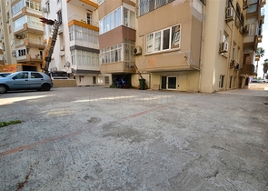 Квартира планировки 3+1 в центре города Анталия 