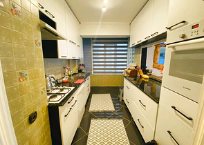 Квартира планировки 3+1 в центре города Анталия 