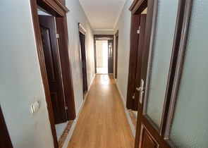 Квартира планировки 3+1 в центре города Анталия 