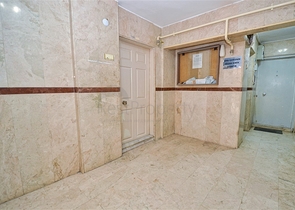 Квартира планировки 3+1 в центре города Анталия 