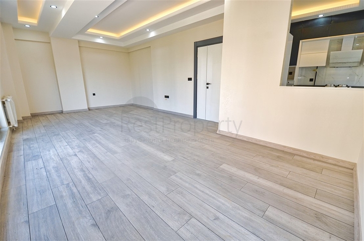 Квартиры планировки 6+1 в центре города Анталия 