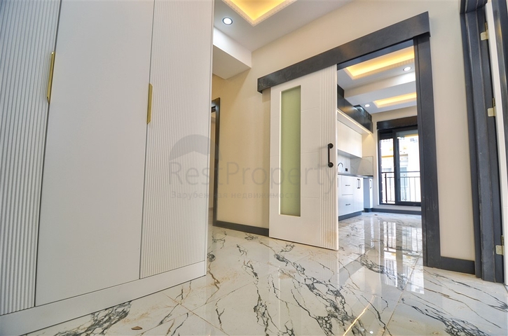 Квартиры планировки 6+1 в центре города Анталия 