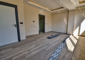 Квартиры планировки 6+1 в центре города Анталия 