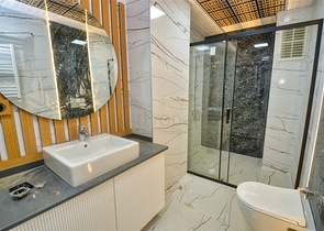 Квартиры планировки 6+1 в центре города Анталия 