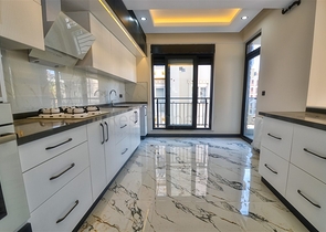 Квартиры планировки 6+1 в центре города Анталия 